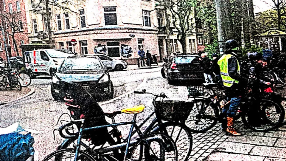 Schulweg zur "Relli" soll sicherer werden – Elterninitiative bekommt Unterstützung der Bezirkspolitik